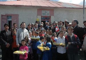 Genç Müsiad'dan eğitime destek